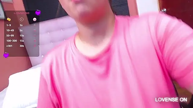 Snapshot of MommyHelpsmee chatting on 03/07/25, 07:49 MommyHelpsmee online show from 03/07/25, 07:49