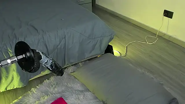 LolaAngellx online show from 04/21/26, 02:51