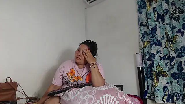 kariragapeass18 online show from 01/06/25, 02:26