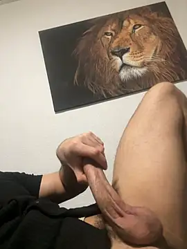 Big XXL1 online show from 12/21/24, 12:20