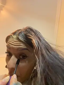 BlueStoneX online show from 12/14/25, 06:52