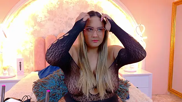 MiaLaurents online show from 03/05/26, 03:13