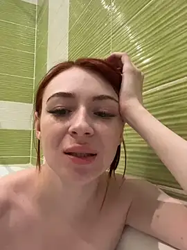 Snapshot of Cuteroxyfoxy chatting on 02/14/25, 04:09 Cuteroxyfoxy online show from 02/14/25, 04:09