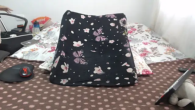 Girlhornyx online show from 12/15/25, 07:29