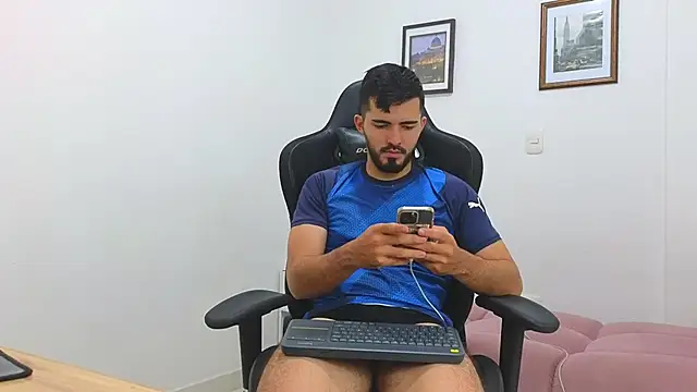 Massimoo 07 online show from 01/31/25, 08:01