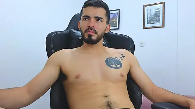 Massimoo 07 online show from 02/06/25, 10:21