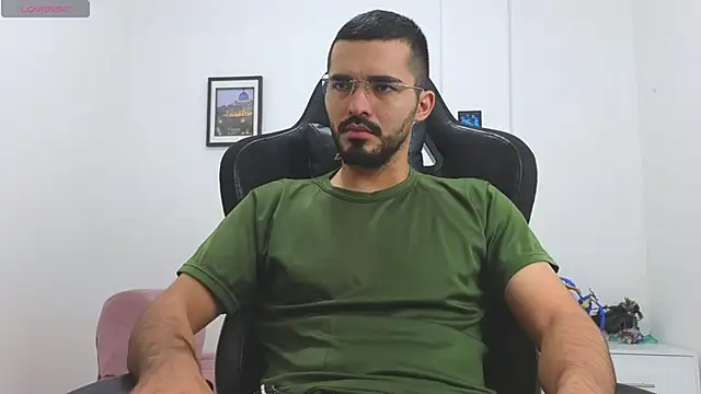 Massimoo 07 online show from 12/20/25, 04:14