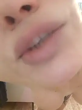 Snapshot of TransEVA34 chatting on 01/17/25, 11:18 TransEVA34 online show from 01/17/25, 11:18