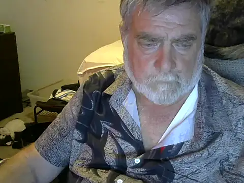 viejo oso online show from 09/19/25, 02:24