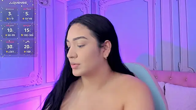 Snapshot of stefany_duque1_ chatting on 12/31/24, 02:40 stefany duque1  online show from 12/31/24, 02:40