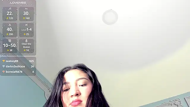 Snapshot of stefany_duque1_ chatting on 01/25/25, 06:12 stefany duque1  online show from 01/25/25, 06:12