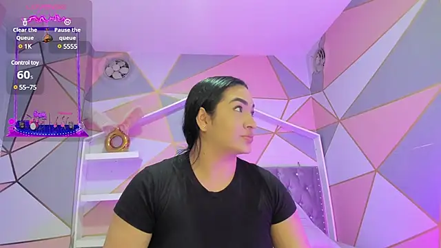 Snapshot of stefany_duque1_ chatting on 02/05/25, 02:51 stefany duque1  online show from 02/05/25, 02:51