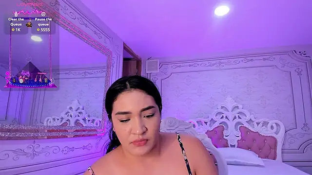 Snapshot of stefany_duque1_ chatting on 02/21/25, 06:07 stefany duque1  online show from 02/21/25, 06:07