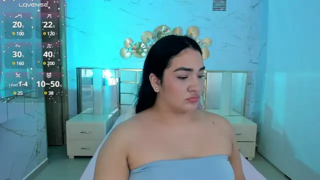 Snapshot of stefany_duque1_ chatting on 03/08/25, 06:10 stefany duque1  online show from 03/08/25, 06:10
