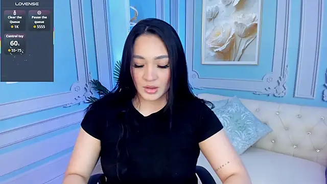 Snapshot of stefany_duque1_ chatting on 10/05/25, 03:05 stefany duque1  online show from 10/05/25, 03:05