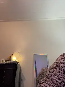 Luciouslouise72xh online show from 02/03/26, 03:48