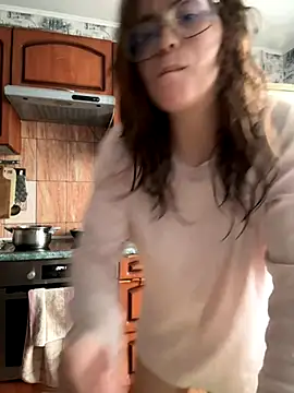 Sabrina shells online show from 11/19/25, 08:58