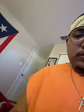 Snapshot of cloudy_couple444 chatting on 02/02/25, 03:07 cloudy couple444 online show from 02/02/25, 03:07