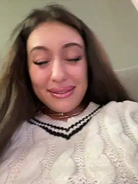 Snapshot of AndreaMood chatting on 02/22/25, 11:02 AndreaMood online show from 02/22/25, 11:02