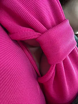 Snapshot of AndreaMood chatting on 03/19/25, 08:34 AndreaMood online show from 03/19/25, 08:34