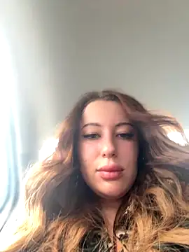 Snapshot of AndreaMood chatting on 10/11/25, 01:38 AndreaMood online show from 10/11/25, 01:38