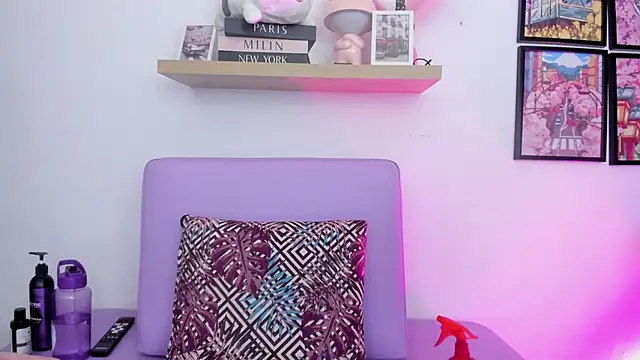 Carolina Burninng online show from 10/01/25, 08:48