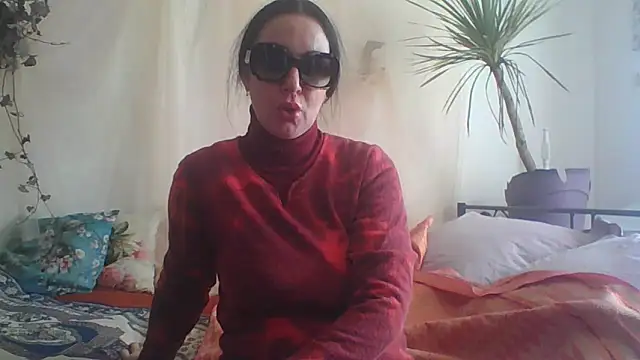 BELLAMORGANE1 online show from 02/05/25, 04:14