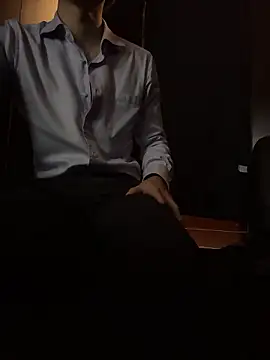 Snapshot of miichannnnn chatting on 10/06/25, 10:02 miichannnnn online show from 10/06/25, 10:02