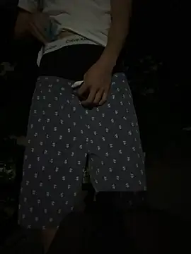 Snapshot of miichannnnn chatting on 10/07/25, 12:35 miichannnnn online show from 10/07/25, 12:35