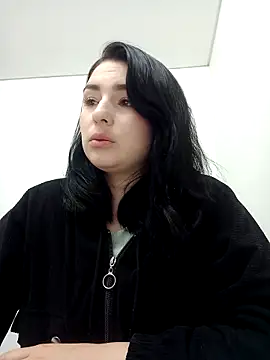 Snapshot of VictoriaMolina chatting on 04/29/26, 08:48 VictoriaMolina online show from 04/29/26, 08:48