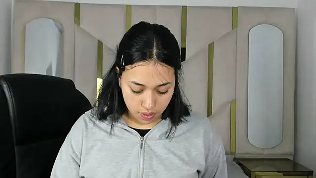 IsabellRodriguez18 online show from 09/12/25, 03:28