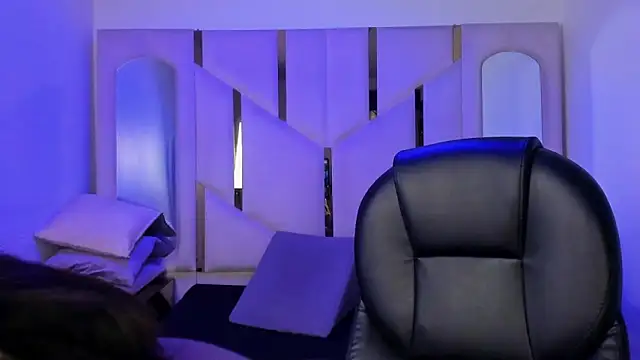 IsabellRodriguez18 online show from 03/07/26, 04:20