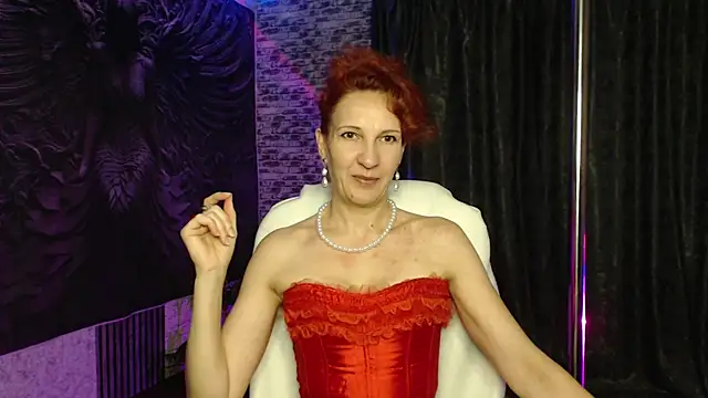 Snapshot of Colibri_ chatting on 10/28/25, 04:27 Colibri online show from 10/28/25, 04:27