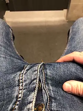 22TT2295 online show from 01/12/25, 11:39