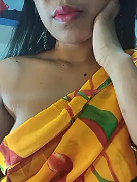 sexyhoney27 online show from 02/04/25, 10:21