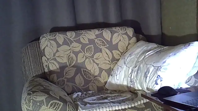 EllaJohnsonX online show from 04/04/26, 05:54