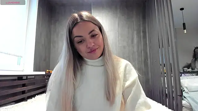 Mia   murrr online show from 11/11/25, 02:11