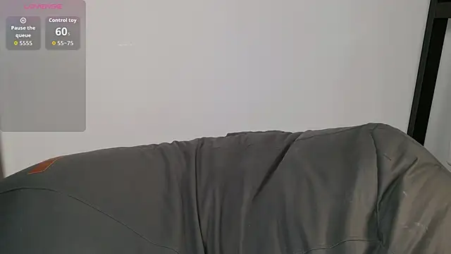 Yu UwU  online show from 02/07/26, 01:59