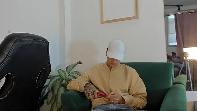 two milkyway online show from 11/21/25, 12:59