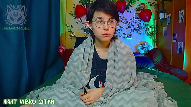 TrickyKitsune online show from 03/22/26, 09:34