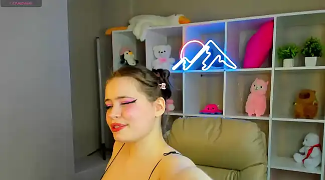 EricaElliott online show from 02/17/25, 04:09