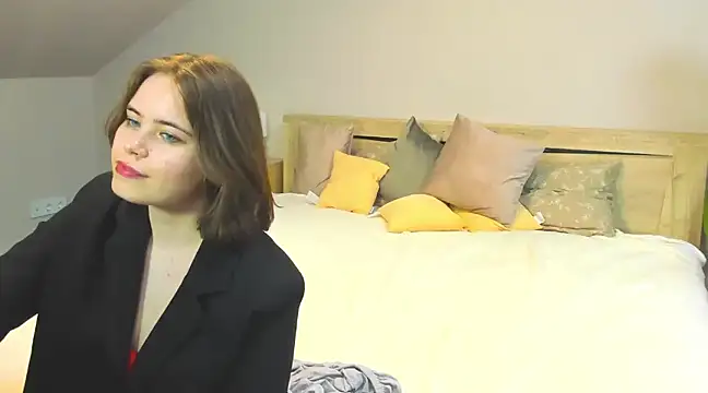 EricaElliott online show from 03/20/25, 01:37