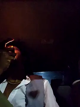 VelvetChocolate7 online show from 09/17/25, 04:03