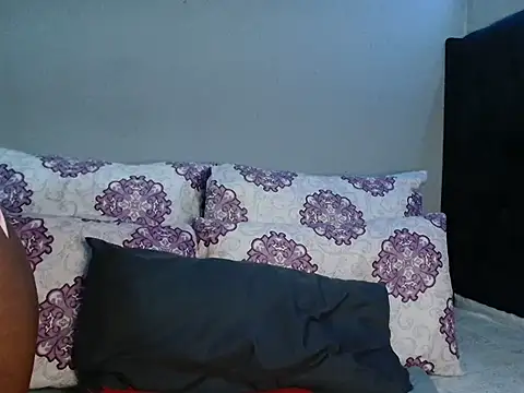 Snapshot of xxSexyTalia28 chatting on 12/15/25, 07:51 xxSexyTalia28 online show from 12/15/25, 07:51