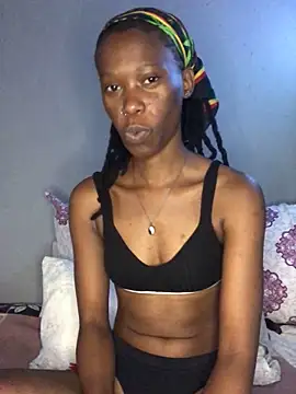 Snapshot of xxSexyTalia28 chatting on 02/21/26, 09:21 xxSexyTalia28 online show from 02/21/26, 09:21