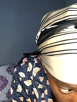 Snapshot of xxSexyTalia28 chatting on 03/11/26, 10:05 xxSexyTalia28 online show from 03/11/26, 10:05