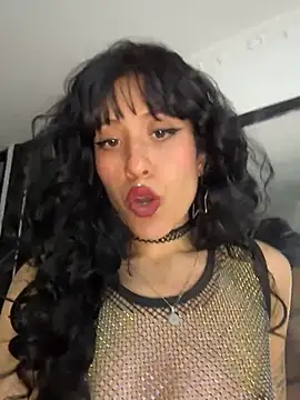 Snapshot of indira_k chatting on 06/18/26, 01:17 indira k online show from 06/18/26, 01:17