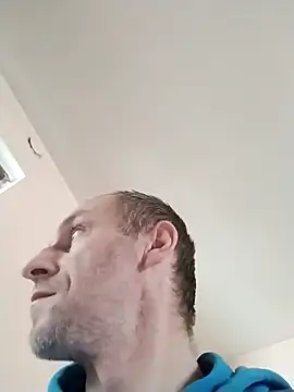 krecik1988 online show from 02/17/26, 09:28