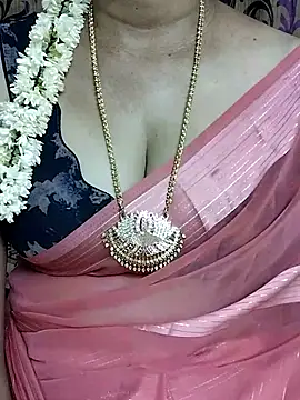 Snapshot of kavi-99 chatting on 06/12/26, 05:23 kavi-99 online show from 06/12/26, 05:23