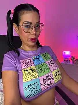 KarolRubi1 online show from 04/17/26, 11:19